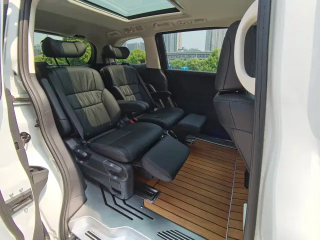 Honda Odyssey — Фото автомобиля 13