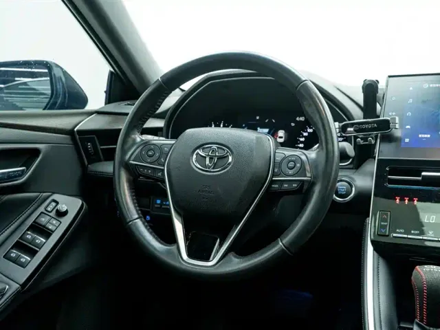 Toyota Avalon — Фото автомобиля 5