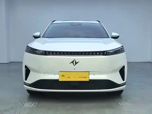 Dongfeng eπ 008 — Фото автомобиля 2