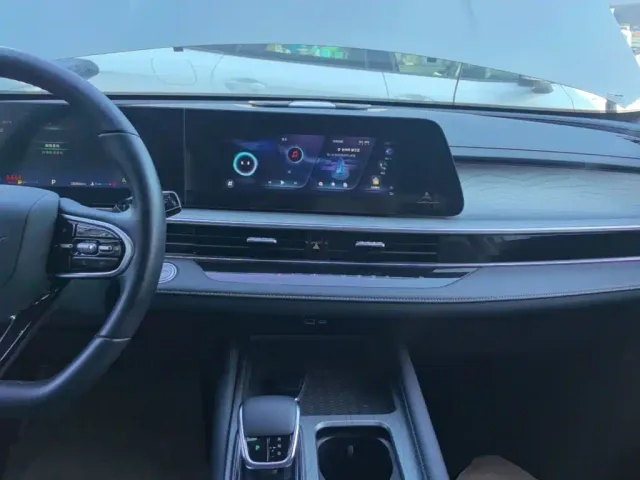 Chery Arrizo 8 — Фото автомобиля 12