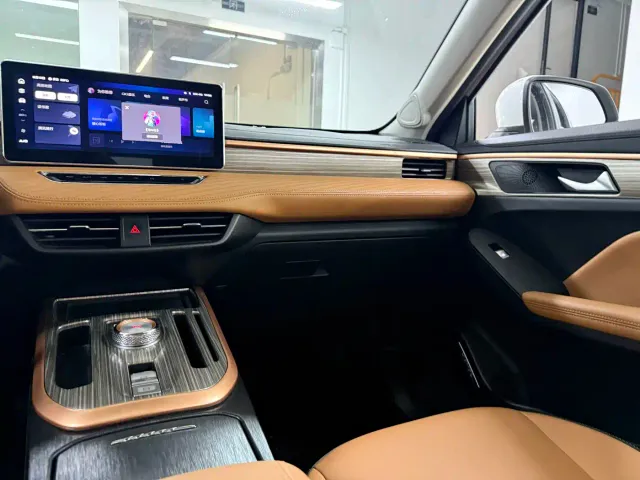 Haval Jolion — Фото автомобиля 18