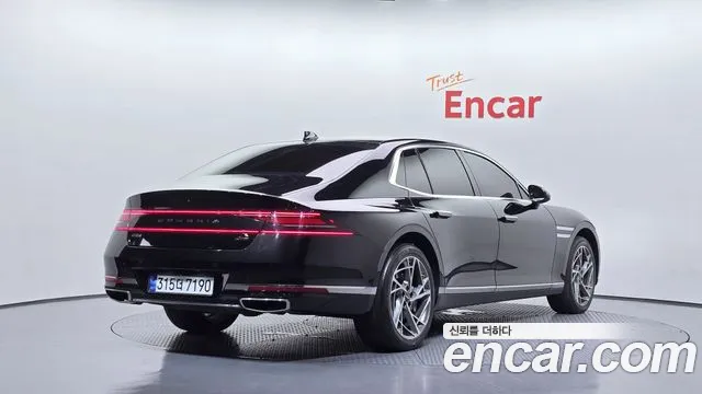 Genesis G90 Бензин 3.5 турбо AWD — Фото автомобиля 2