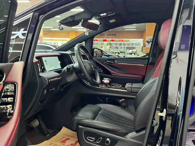 GAC Trumpchi M8 — Фото автомобиля 3