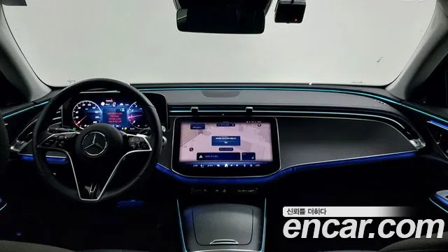 Mercedes-Benz E-Class — Фото автомобиля 10