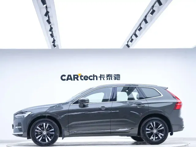 Volvo XC60 — Фото автомобиля 3