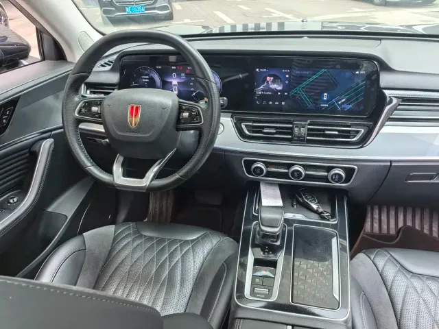Hongqi HS5 — Фото автомобиля 9