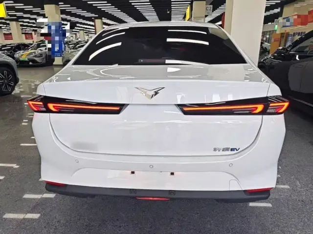 Kaiyi Xuandu EV — Фото автомобиля 5