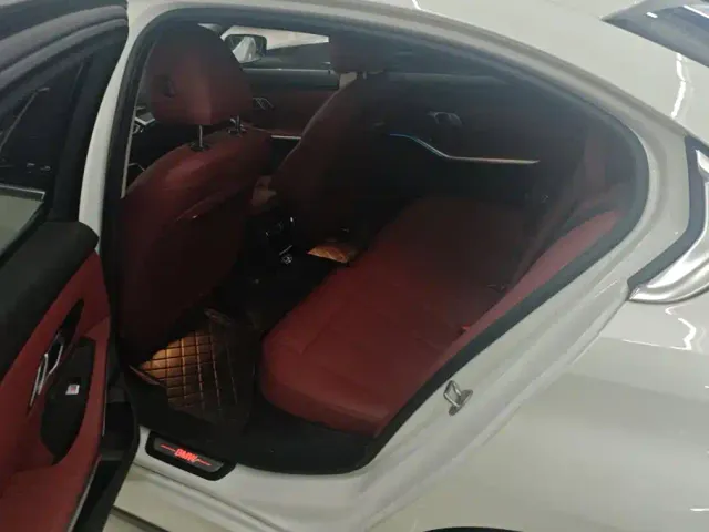 BMW i3 — Фото автомобиля 11