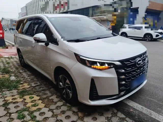GAC Trumpchi M6 — Фото автомобиля 3