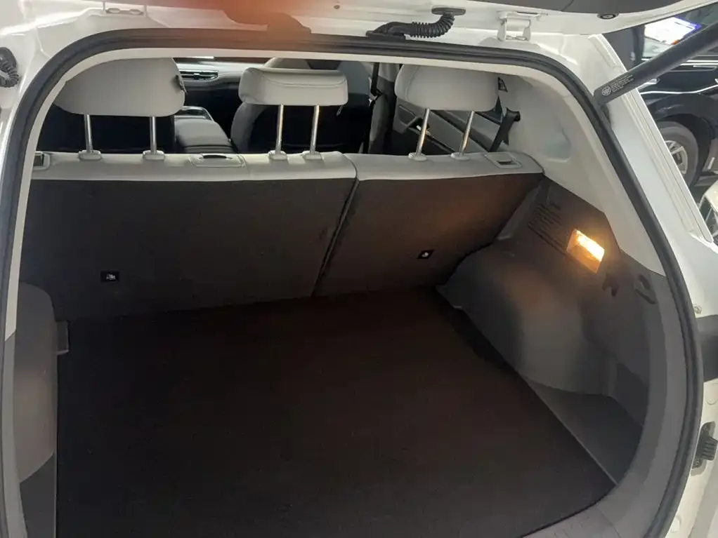 Besturn Yueyi 03 2025 Model 565km Comfort Edition — Фото автомобиля 16
