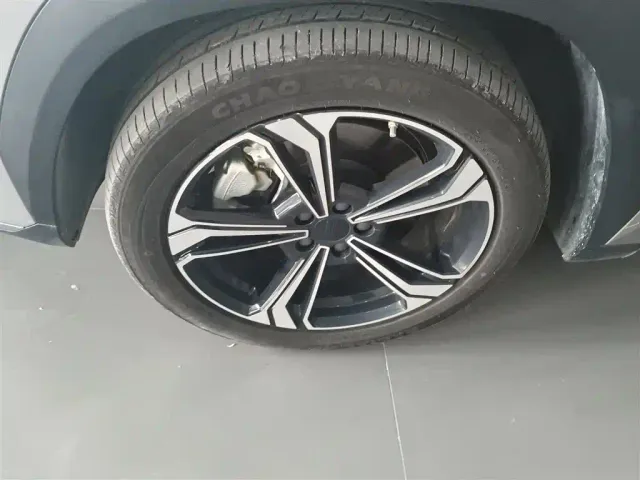 Geely Galaxy L7 — Фото автомобиля 22