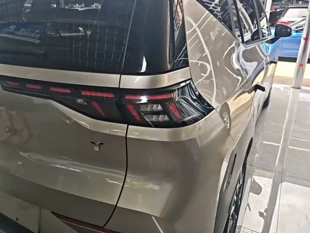 GAC Aion Y — Фото автомобиля 7