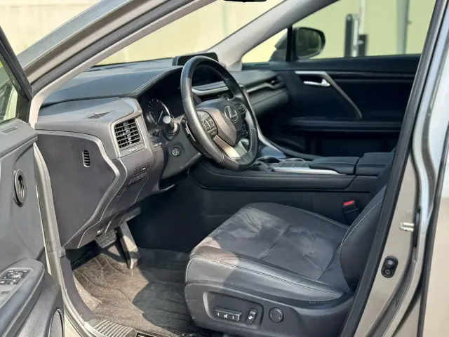 Lexus RX — Фото автомобиля 4