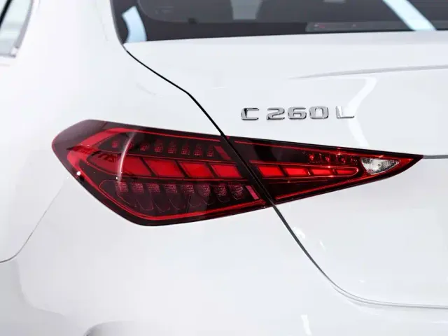 Mercedes-Benz C-Class — Фото автомобиля 11