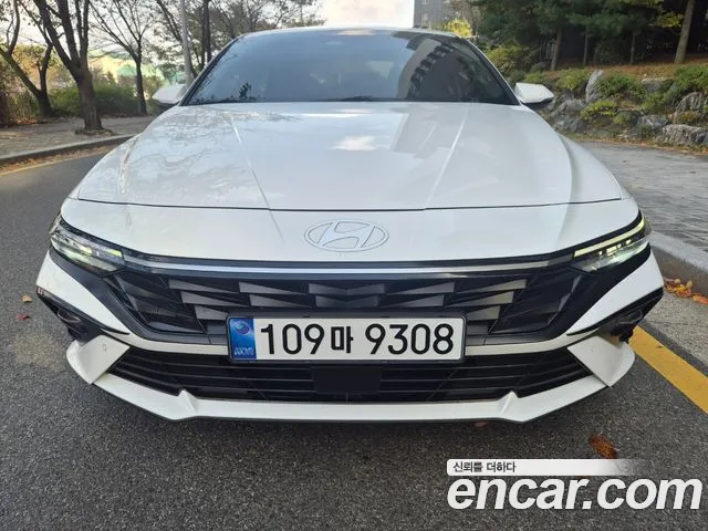 Фотография автомобиля — Hyundai Avante CN7