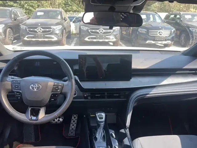 Toyota Camry — Фото автомобиля 6