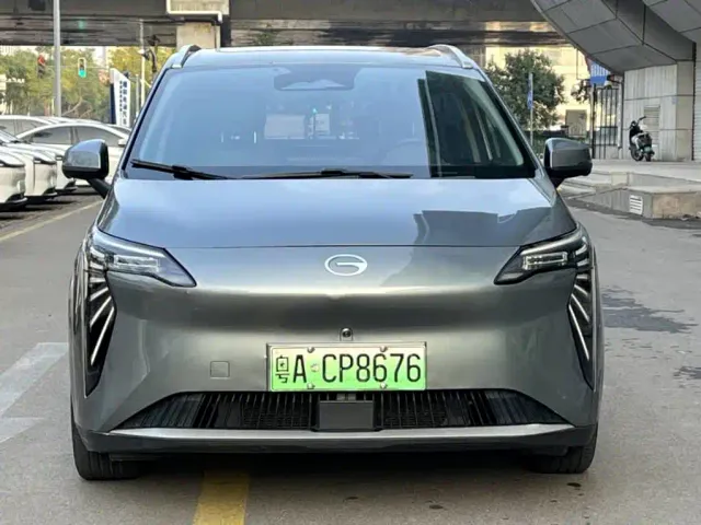 GAC Aion Y — Фото автомобиля 2