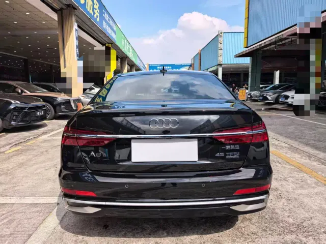 Audi A6L — Фото автомобиля 13
