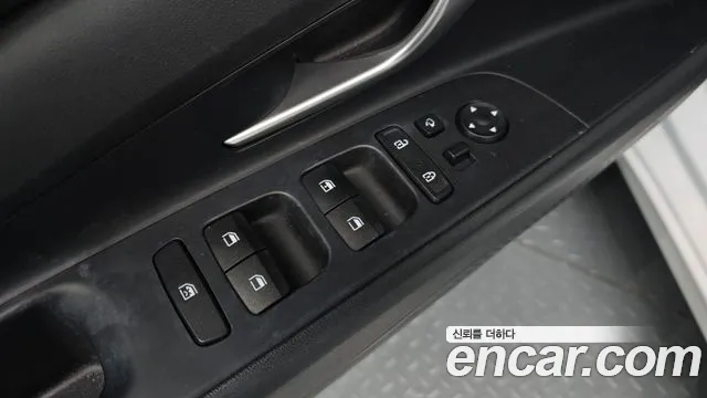 Hyundai Avante — Фото автомобиля 24