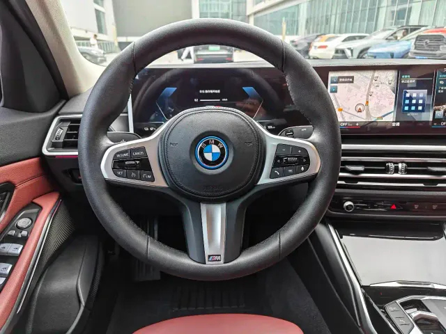 BMW i3 — Фото автомобиля 7