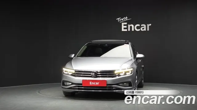 Volkswagen Passat — Фото автомобиля 3