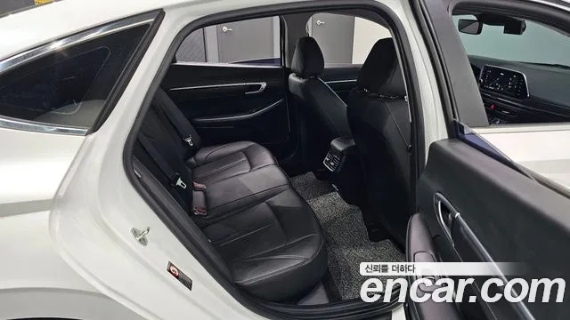 Hyundai Sonata Sonata (DN8) 2.0 LPG(Для проката) — Фото автомобиля 11