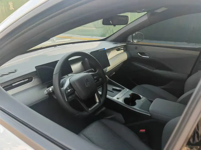 BYD Qin PLUS — Фото автомобиля 12