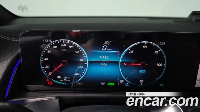 Mercedes-Benz EQB X243 — Фото автомобиля 11