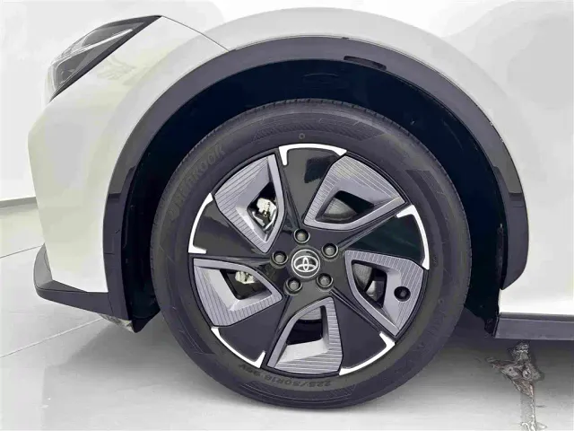 Toyota bZ3 — Фото автомобиля 27