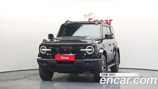 Ford Bronco — Фото автомобиля 3