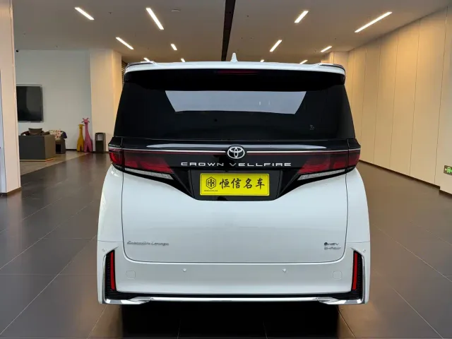 Toyota Vellfire — Фото автомобиля 6