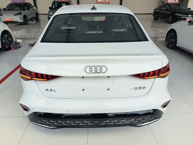 Audi A3 — Фото автомобиля 5