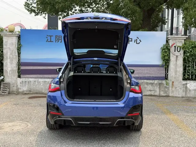 BMW i4 M50 — Фото автомобиля 6
