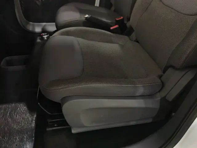 Wuling Zhiguang NEV — Фото автомобиля 20