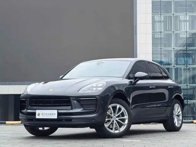 Фотография автомобиля — Porsche Macan