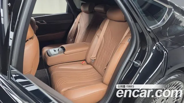 Genesis G80 RG3 — Фото автомобиля 18