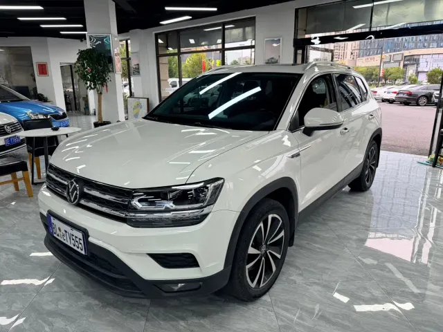 Фотография автомобиля — Volkswagen Tharu