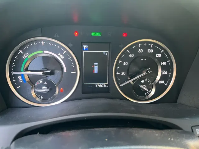 Toyota Vellfire — Фото автомобиля 10