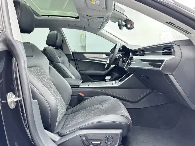 Audi A7L — Фото автомобиля 13