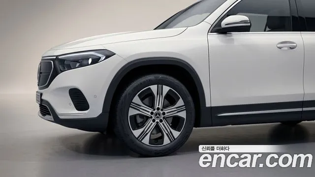 Mercedes-Benz EQA — Фото автомобиля 5