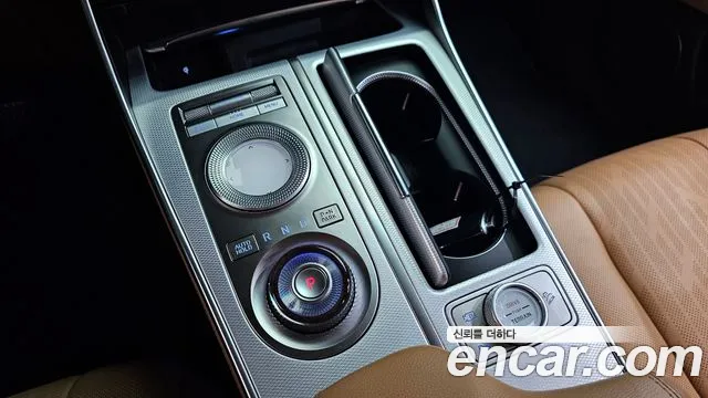 Genesis GV80 2.5T Бензин AWD — Фото автомобиля 4