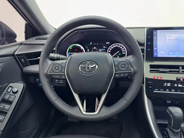 Toyota Avalon — Фото автомобиля 6