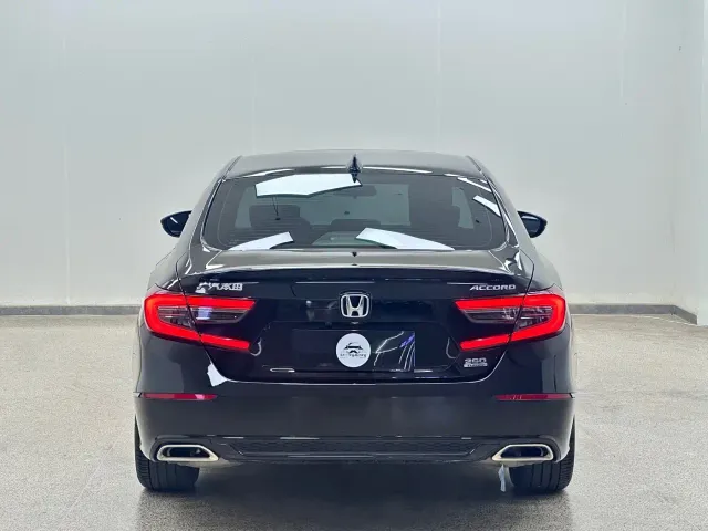 Honda Accord — Фото автомобиля 5