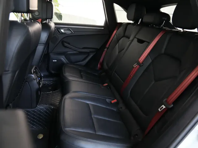 Porsche Macan — Фото автомобиля 17