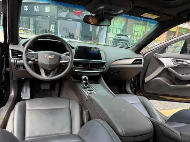 Cadillac CT5 — Фото автомобиля 28