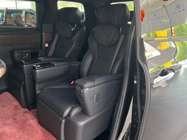 Toyota Vellfire — Фото автомобиля 17