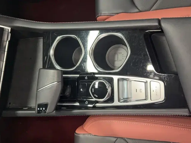 Changan Eado — Фото автомобиля 14