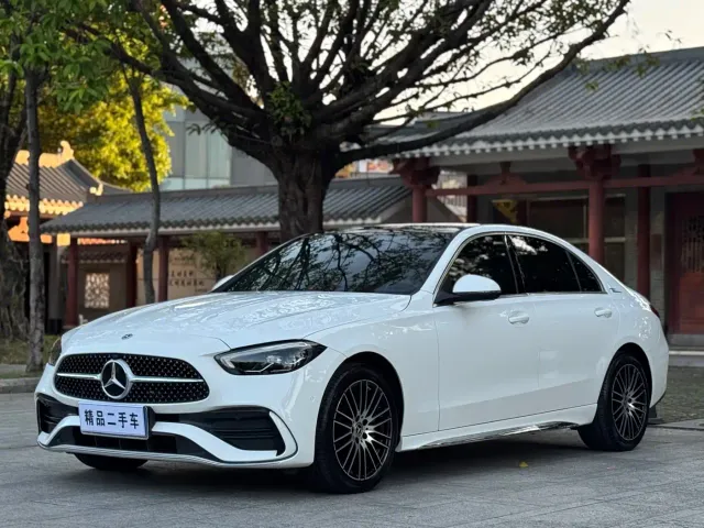 Mercedes-Benz C-Class — Фото автомобиля 4