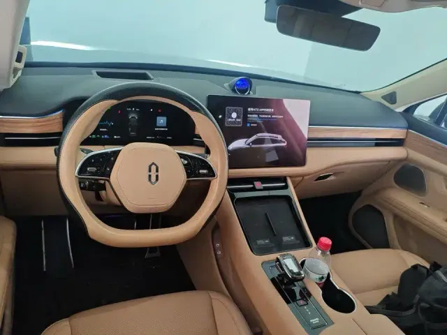 AITO Wenjie AITO M5 2024 Extended Range Max RWD Advanced Smart Driving Edition — Фото автомобиля 5