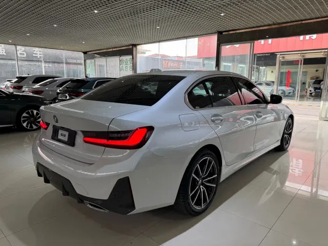 BMW 3 Series — Фото автомобиля 4